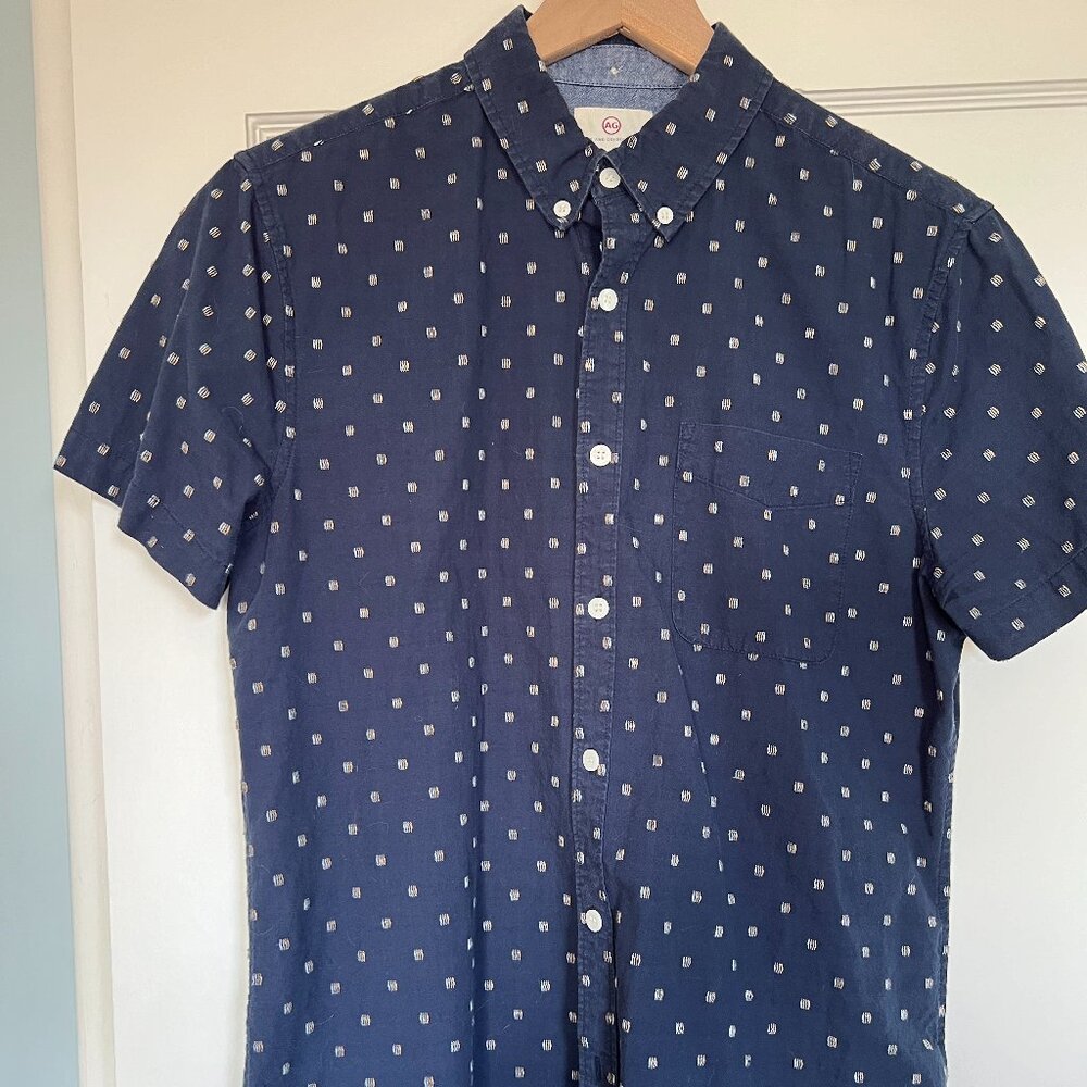 AG Short Sleeve Button Down Shirt / Small